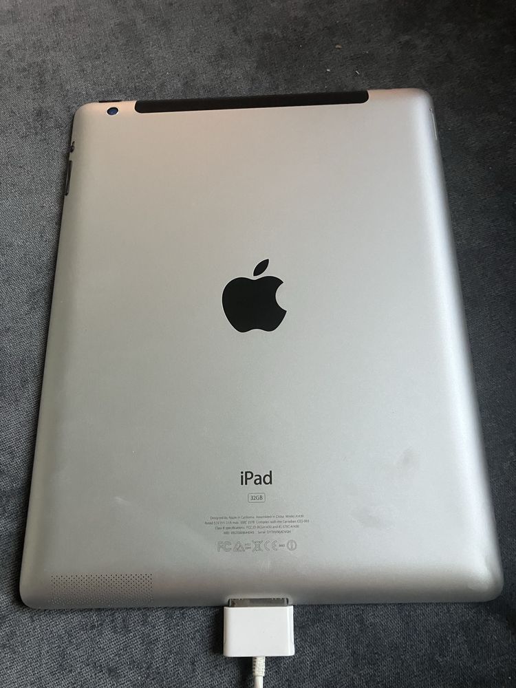 Ipad 3 32gb srebrny lub wymienie sie na ipada  5 z moja dopłata