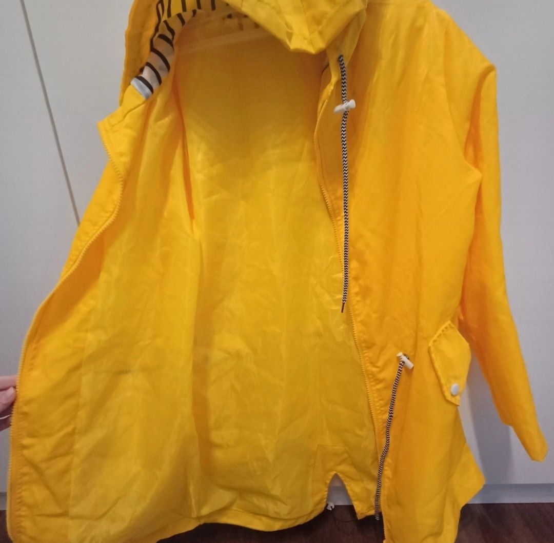 Kurtka wiatrówka przeciwdeszczowa S 36 żółta lekki płaszczyk żółty