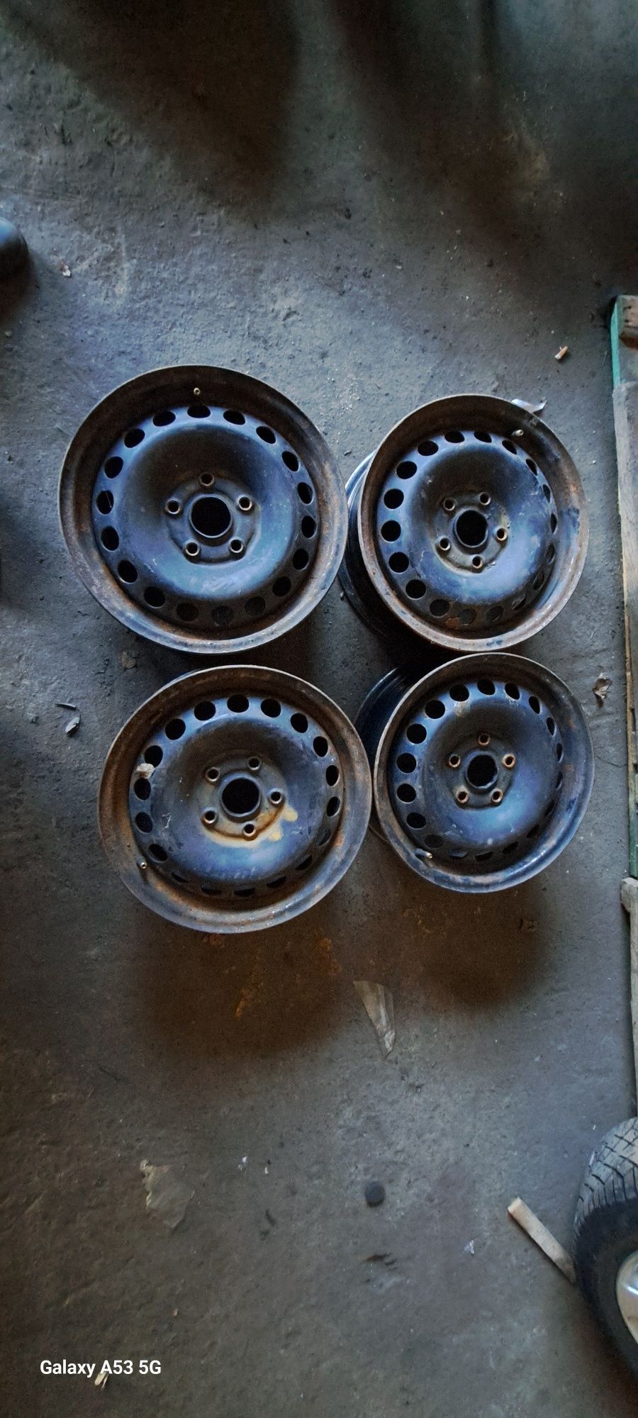 Диски металеві 5×112 r15