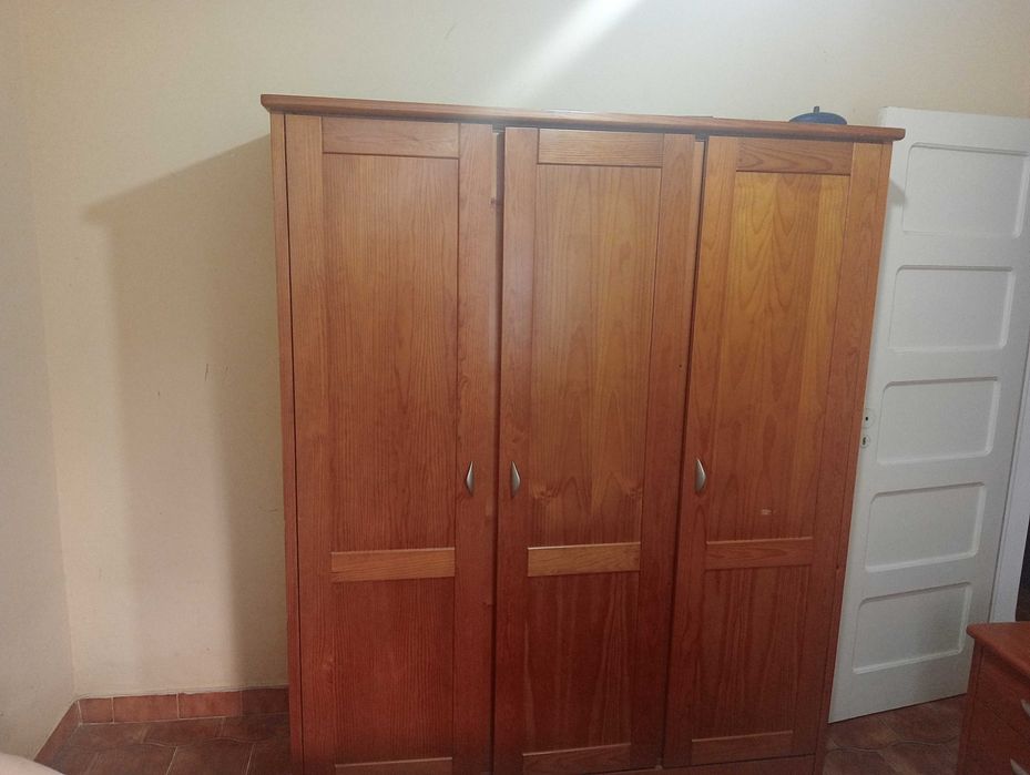 Mobilia de Quarto Excelente estado e barata