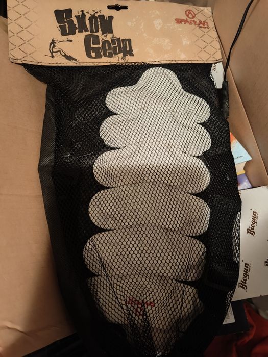 Ochraniacz na plecy narty