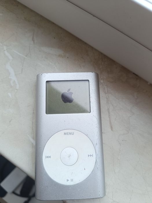 Apple Ipod A1051 2gen. 4gb