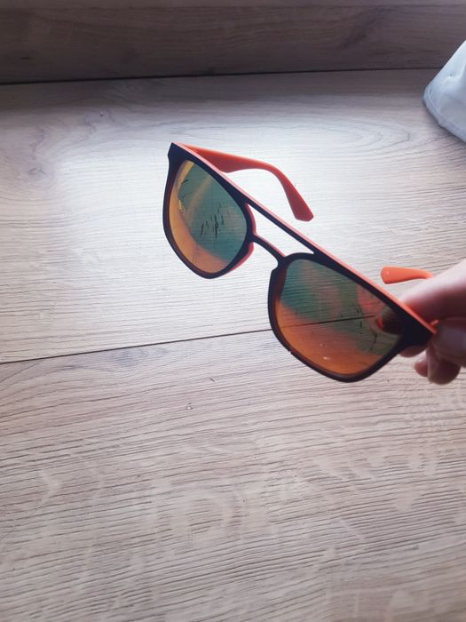 Okulary przeciwsłoneczne  uniwersalne damsko / męskie