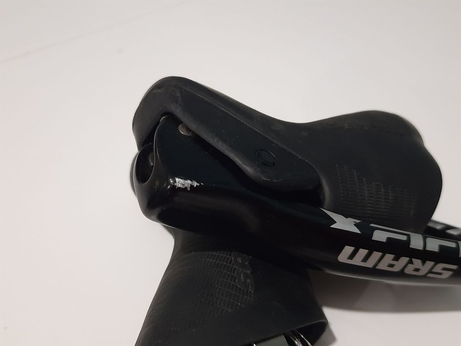 Klamkomanetki mechaniczne Sram Apex 1x11