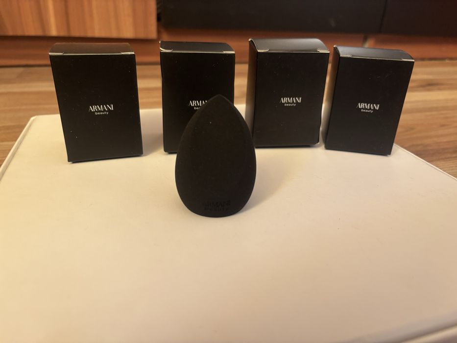 Gąbeczka do makijażu Giorgio Armani