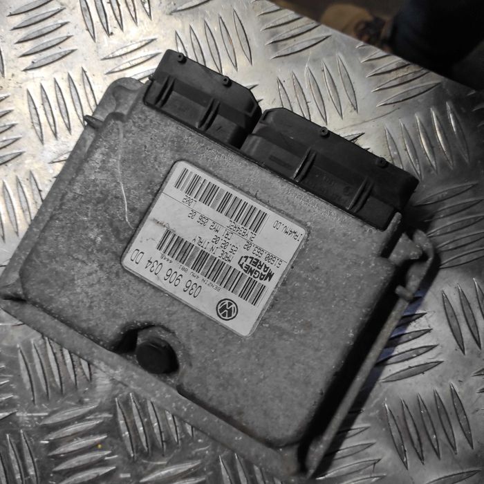 Sterownik komputer silnika Polo 9N Ibiza III 1,4 16 v 036,906,034DD