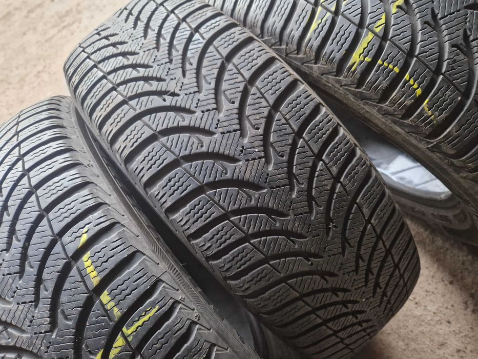шини зима 205 60 R16 Michelin Alpin A4