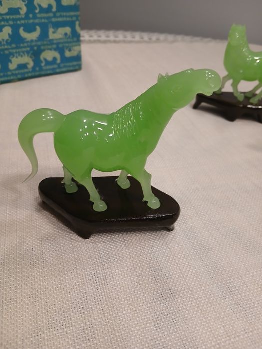 Figurki kolekcjonerskie że jadeitu