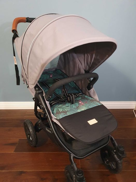 Wózek spacerowy Valco Baby Snap 4 Sport - pompowane koła