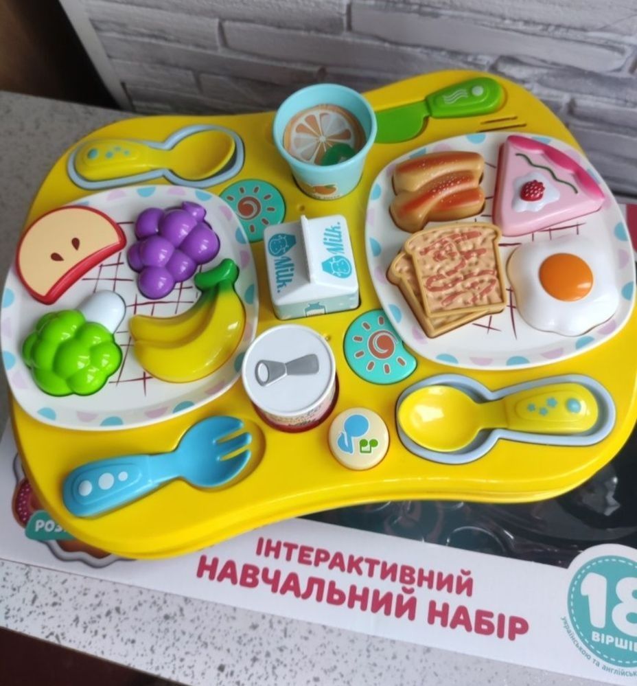 Музичні фірмові столик піаніно домік сортер