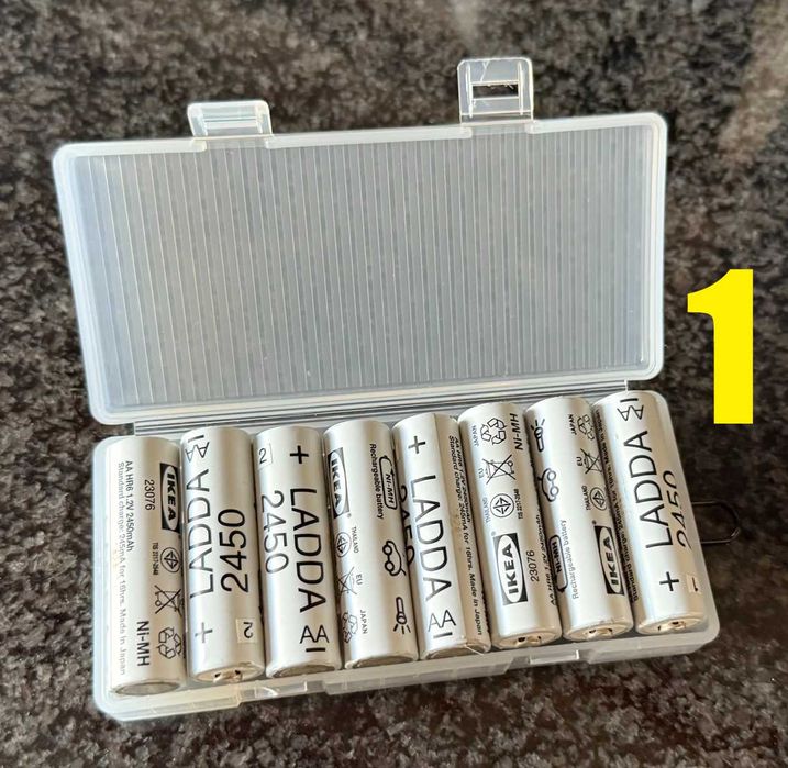 4 Caixas plásticas pilhas AA e AAA