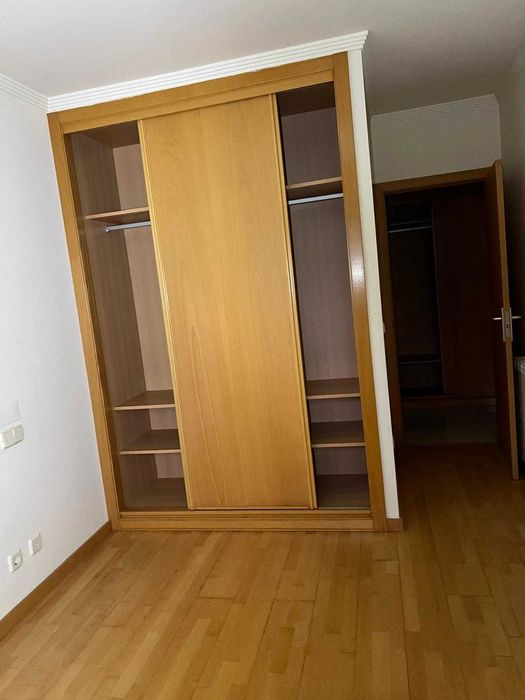 Apartamento T2 com lugar de garagem.