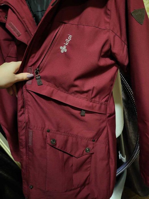 Жіноча вітровка, на весну або осінь