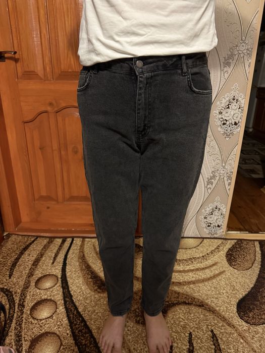 нові сірі джинси , 52 розмір