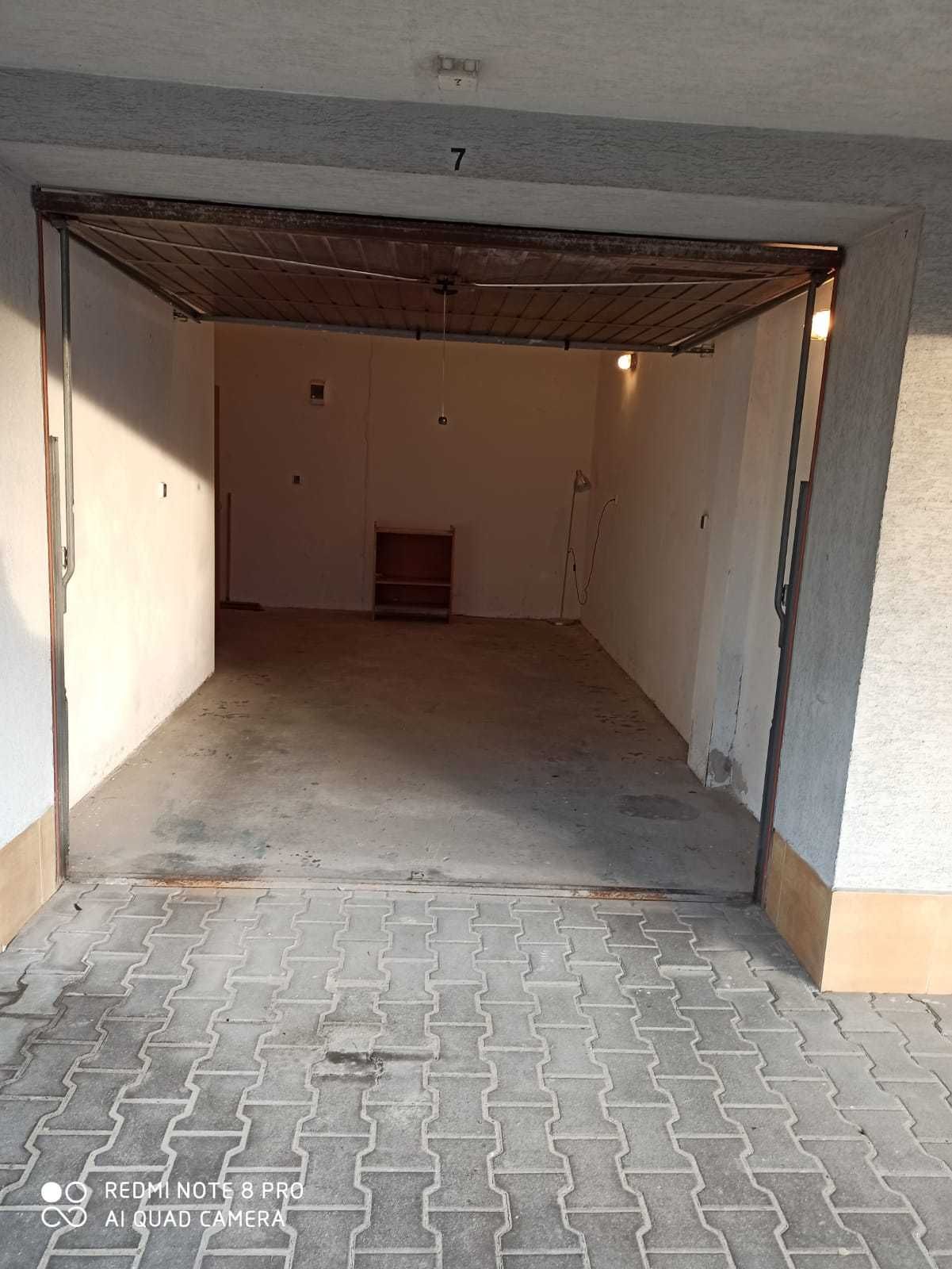Garaż z wnęką na auto +motor/quad