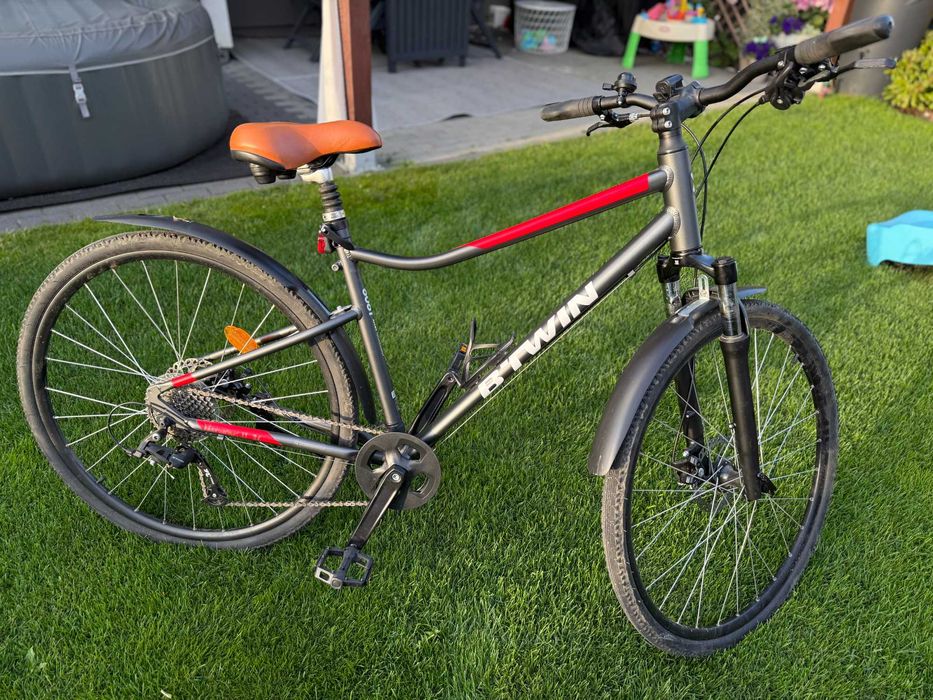 Rower crossowy BTWIN Riverside 500 czarno-czerwony rozmiar M