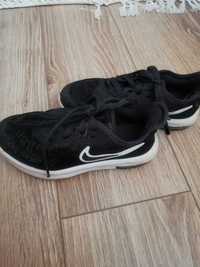 Nike 28 buty sportowe Airmax kapcie do przedszkola