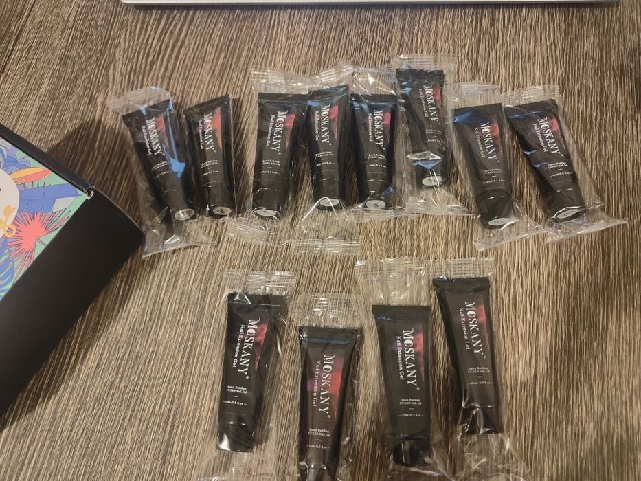 Żele do przedłużania paznokci budujący 12 szt 15 ml  Moskany O333