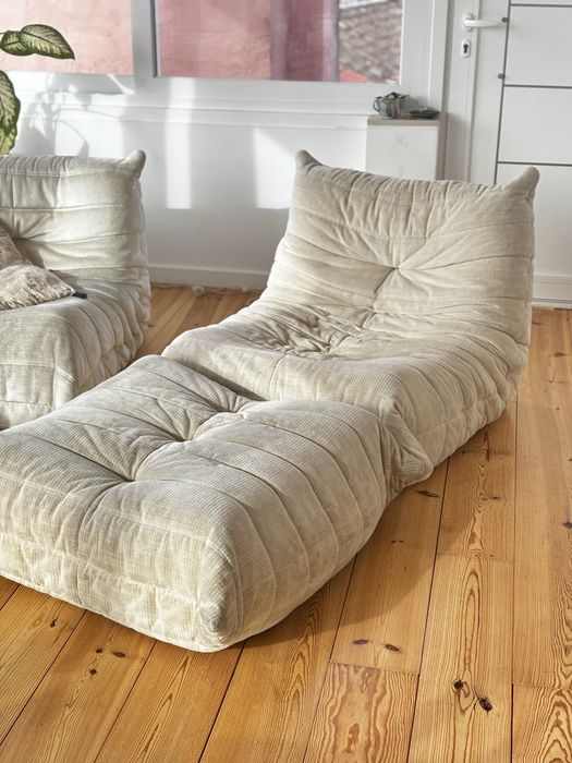 Ligne Roset TOGO – Cadeira + Apoio para os Pés