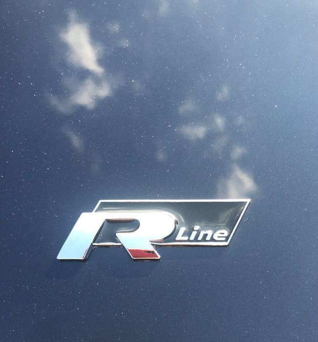 наклейка на багажник R line r-line Volkswagen Passat, Touareg, Golf