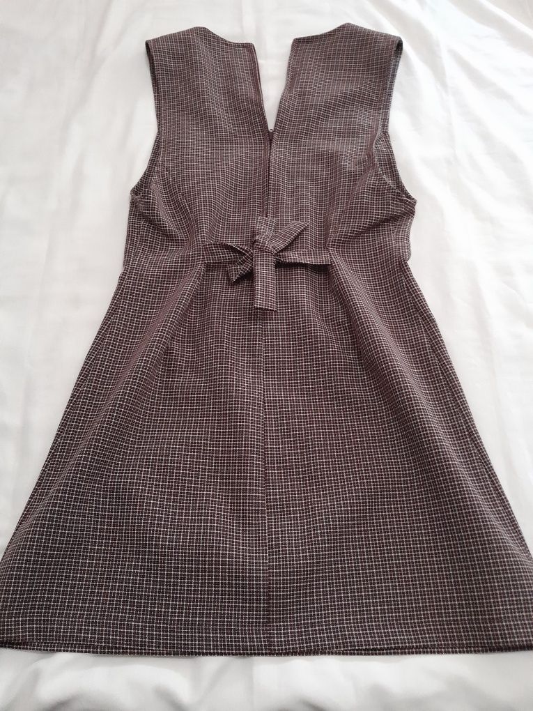 Vestido curto 34