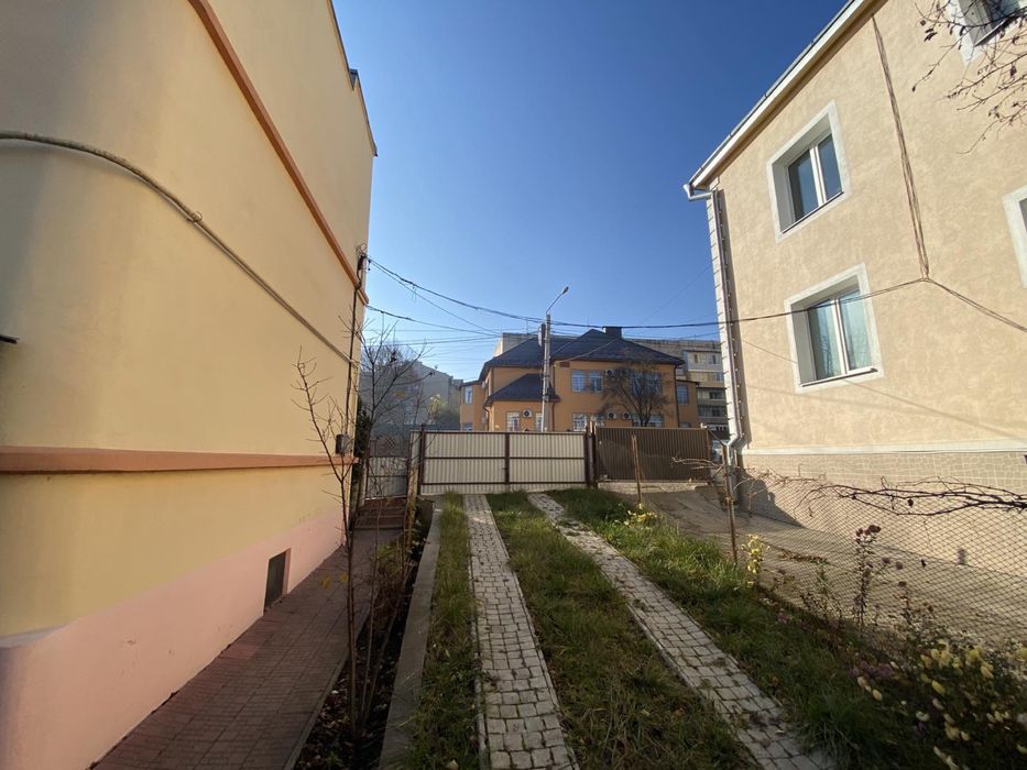 Власник. Продаж ЧАПАЕВА Будинок під бізнес або житло/ЩЕРБАНЮКА/220м2/5