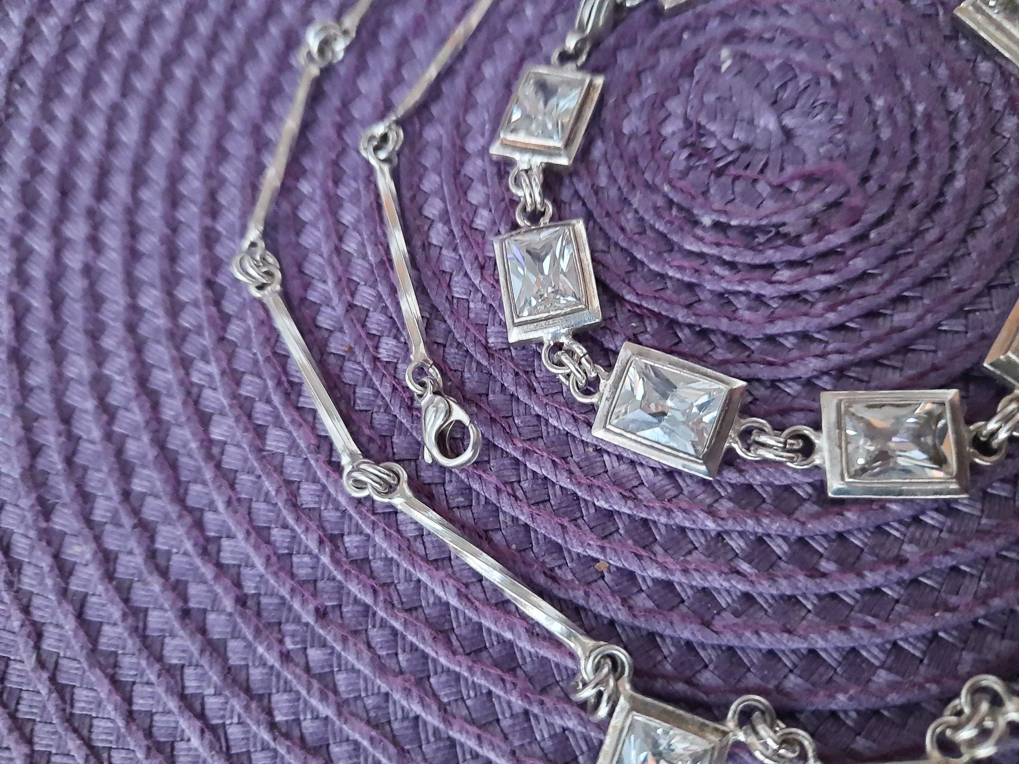 Srebrny naszyjnik i bransoletka z kryształami