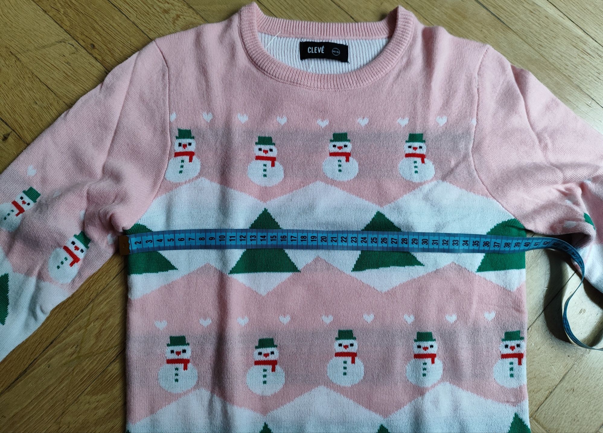 Sweter dziecięcy świąteczny