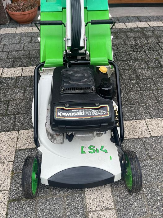 Kosiarka spalinowa Etesia