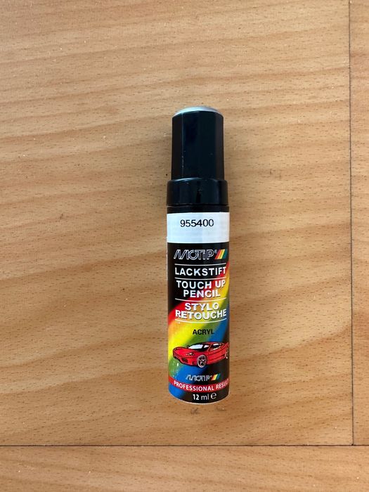 Kit / Conjunto de material de limpeza automóvel (Interior e exterior)