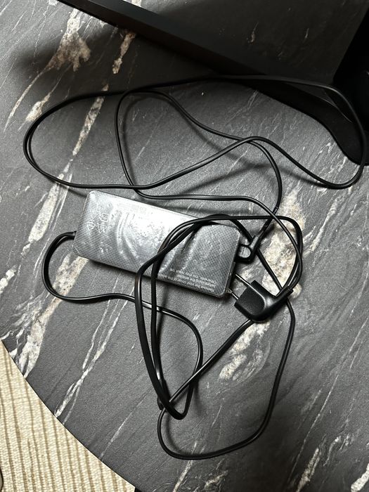 Monitor Samsung S32BG700 EU – stan jak nowy