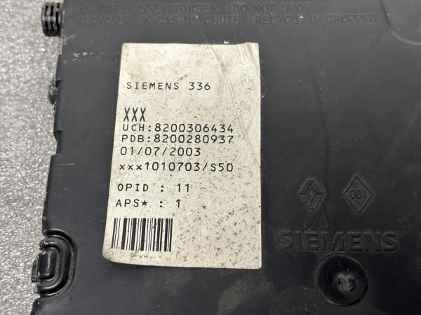 Caixa fusíveis / SAM / BSI RENAULT Megane II (BM0/1_, CM0/1_)