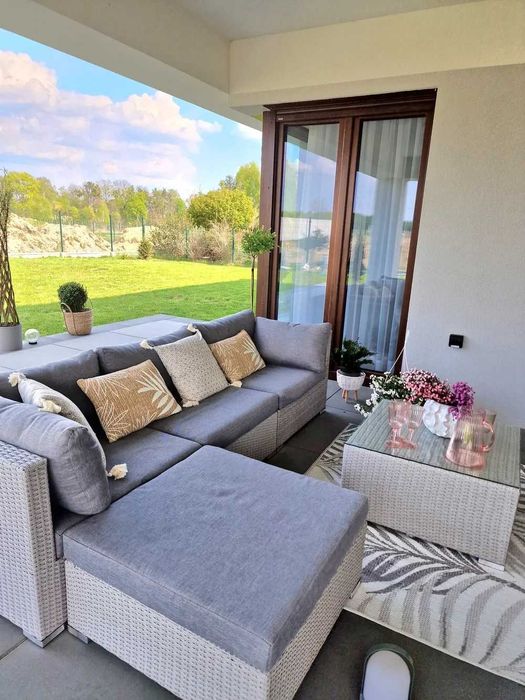 Narożnik ogrodowy ze stolikiem dla 4 osób  Technorattan kolory