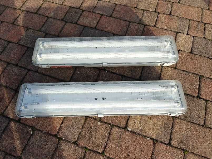 Lampa garażowa świetlówkowa