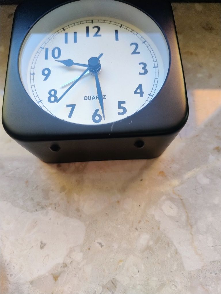 Zegarek alarm podświetlenie Analogowy