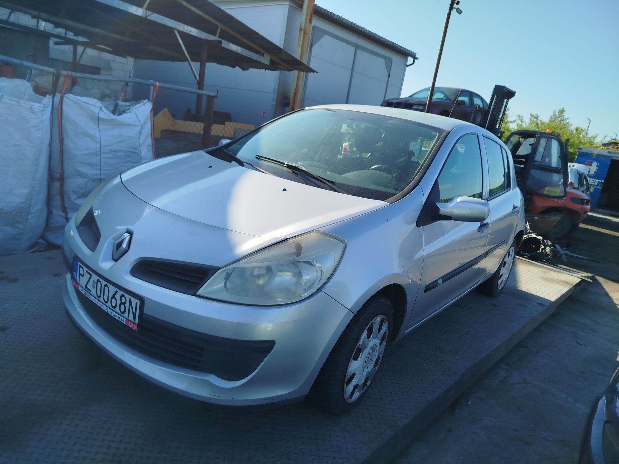 Clio III Ted69 drzwi kompletne stan bdb możliwość wysyłki