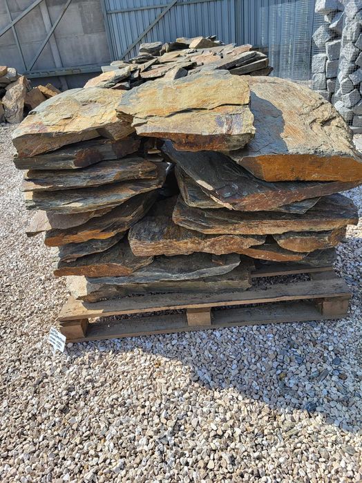 Łupek wielkopłytowy księżycowy Kamień wielkopłytowy oczka wodne kaskad