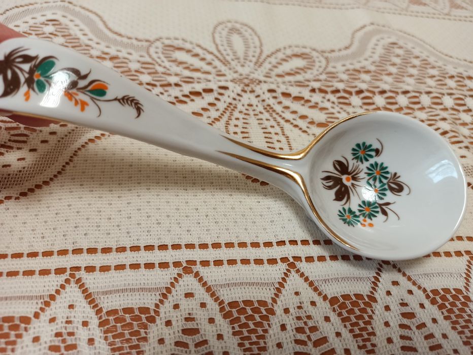 Салатник Уршельский завод/ Фарфор молочники