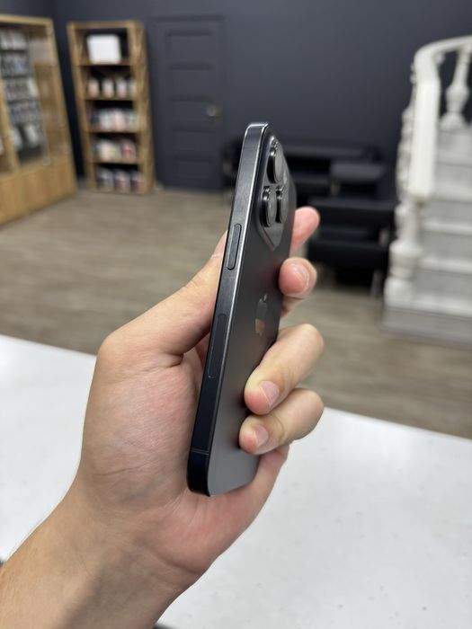 iPhone 15 Pro 256gb Black Titanium Neverlock з Гарантією!