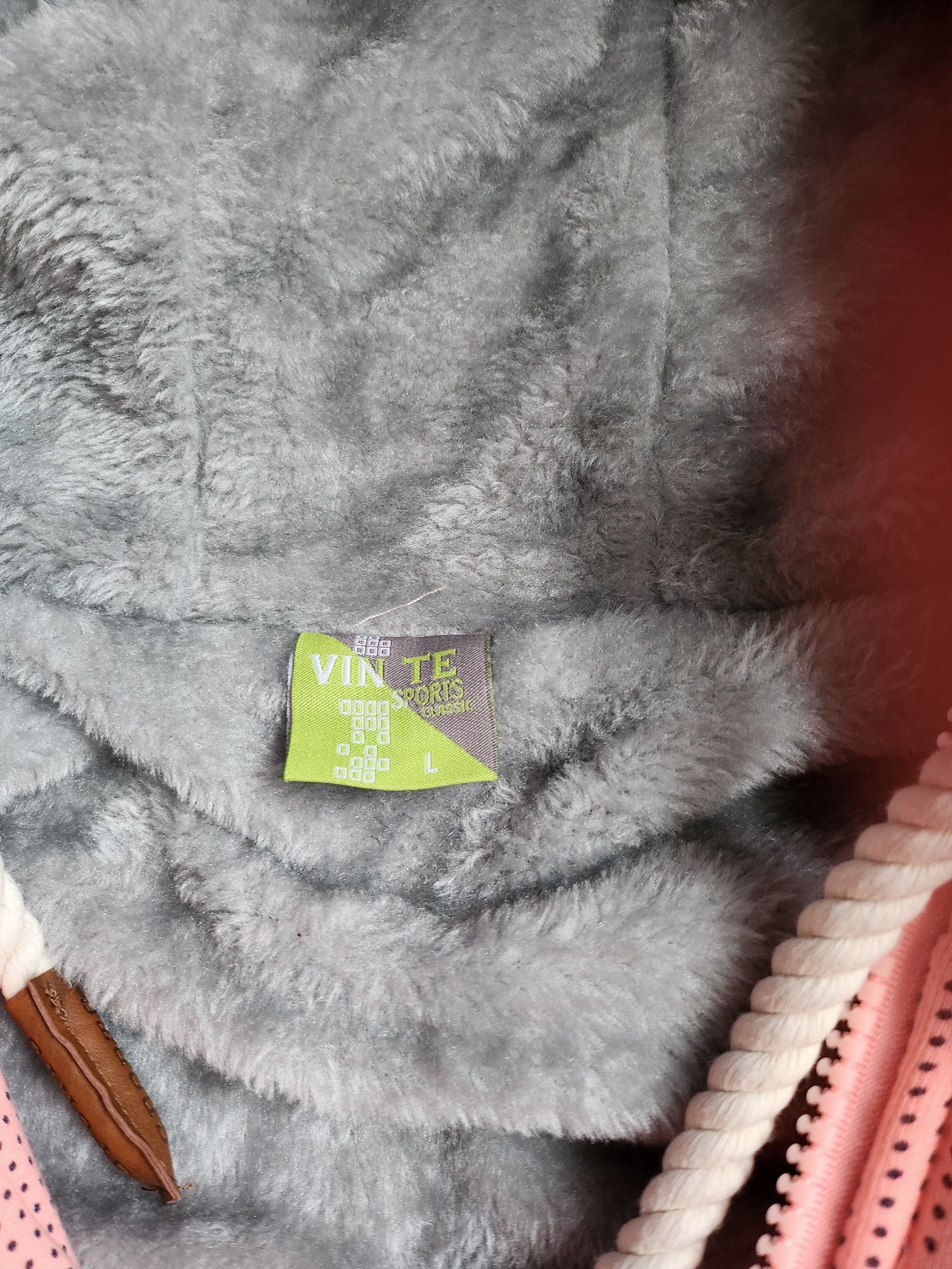 Nowa ocieplana bluza na zamek