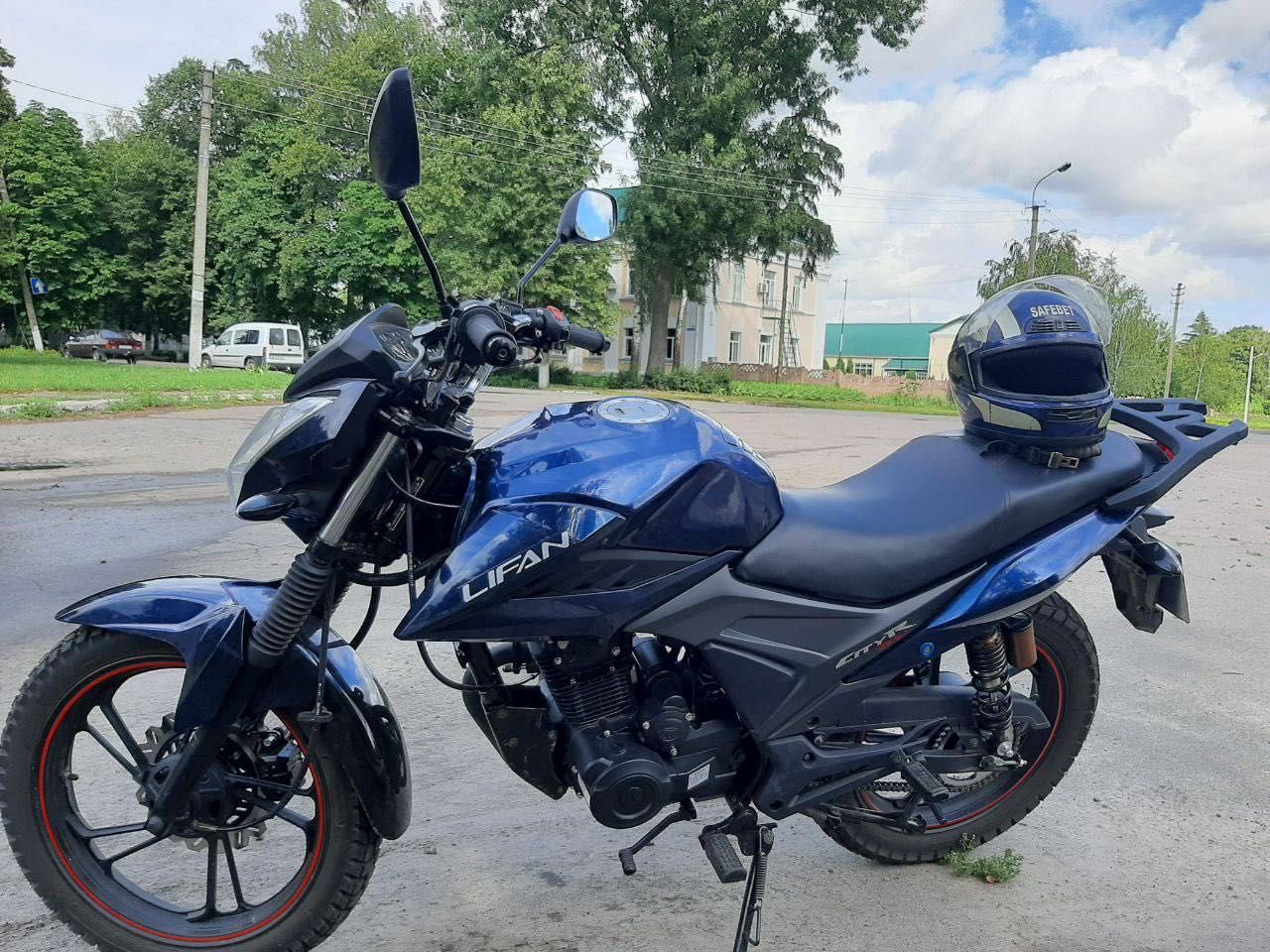 Lifan CityR. 200