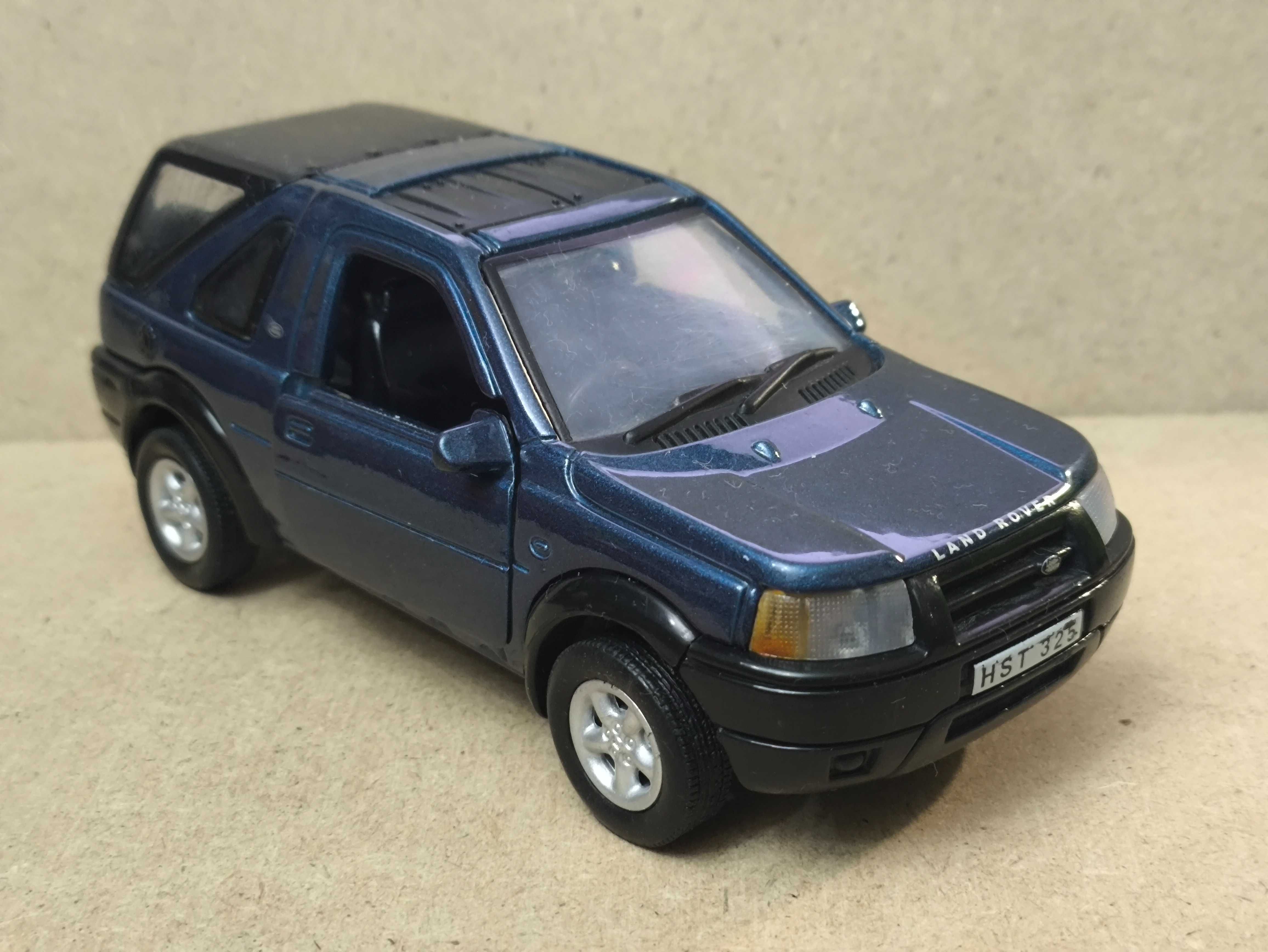 Машинка, модель авто Land Rover Freelander 1.38 Smart Toys