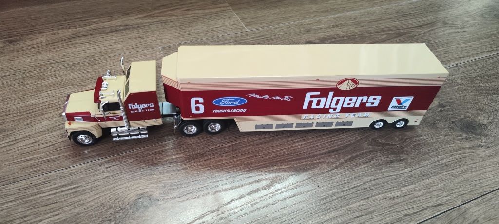 Ford LTL 9000 A skala 1:43