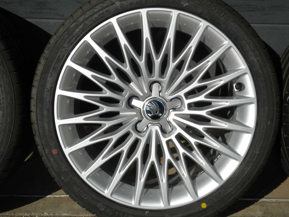 Nowe koła lato alu 18 5x112 oryg AUDI S3 A3 Skoda Octavia II III RS