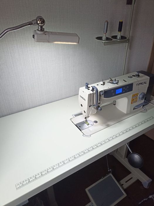 Промислові швейні машинки typical