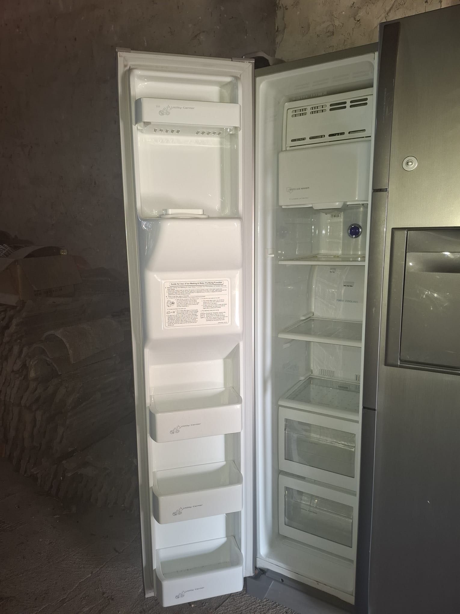 Lodówka Samsung uszkodzona