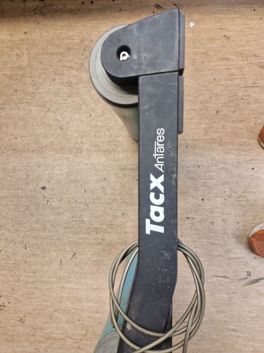 Trenazer rolkowy Tacx