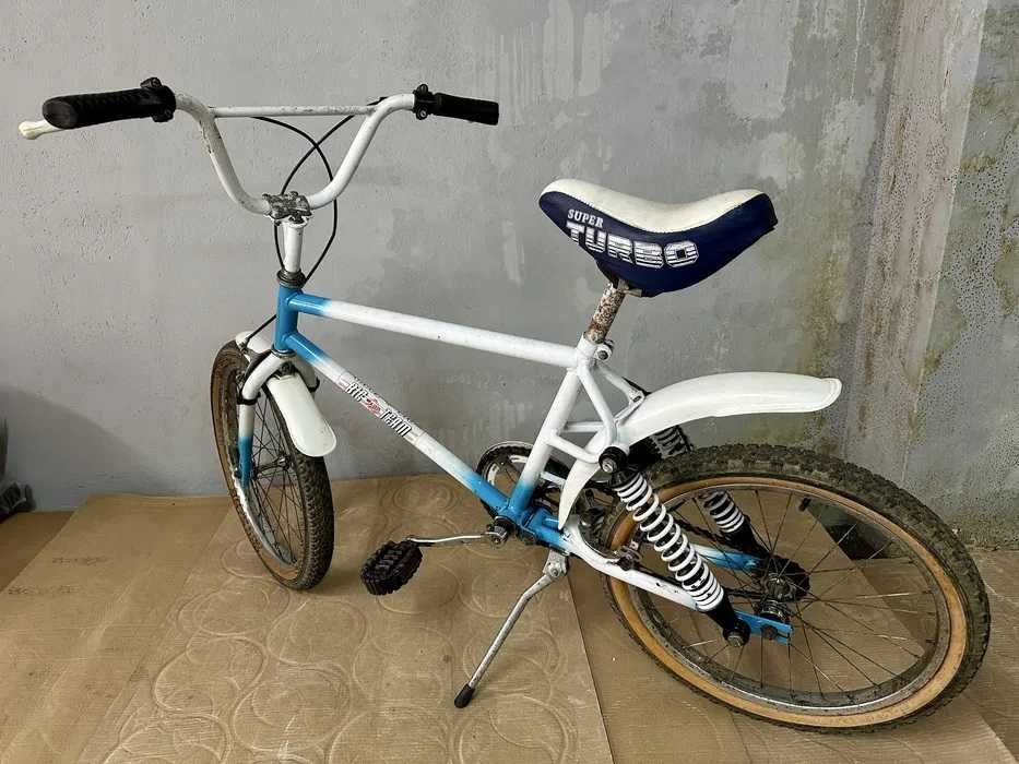 Bicicleta BMX BT - “vintage”
