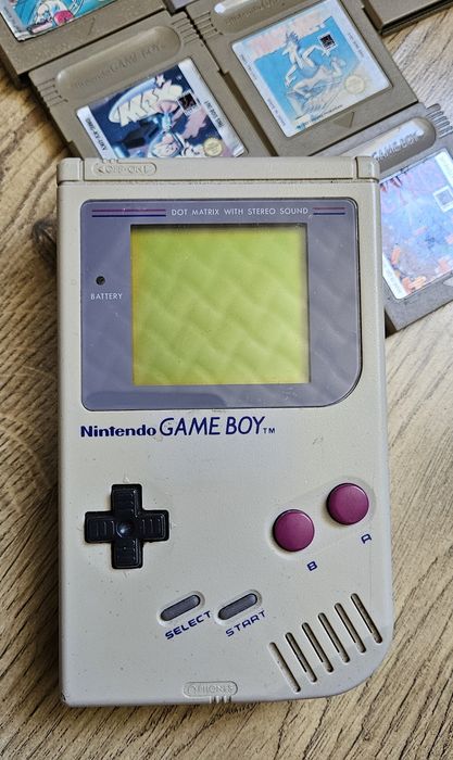 Game Boy Nintendo 1989r oryginał + 7 gier i akcesoria