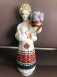 графин штоф фарфор Українка статуэтка